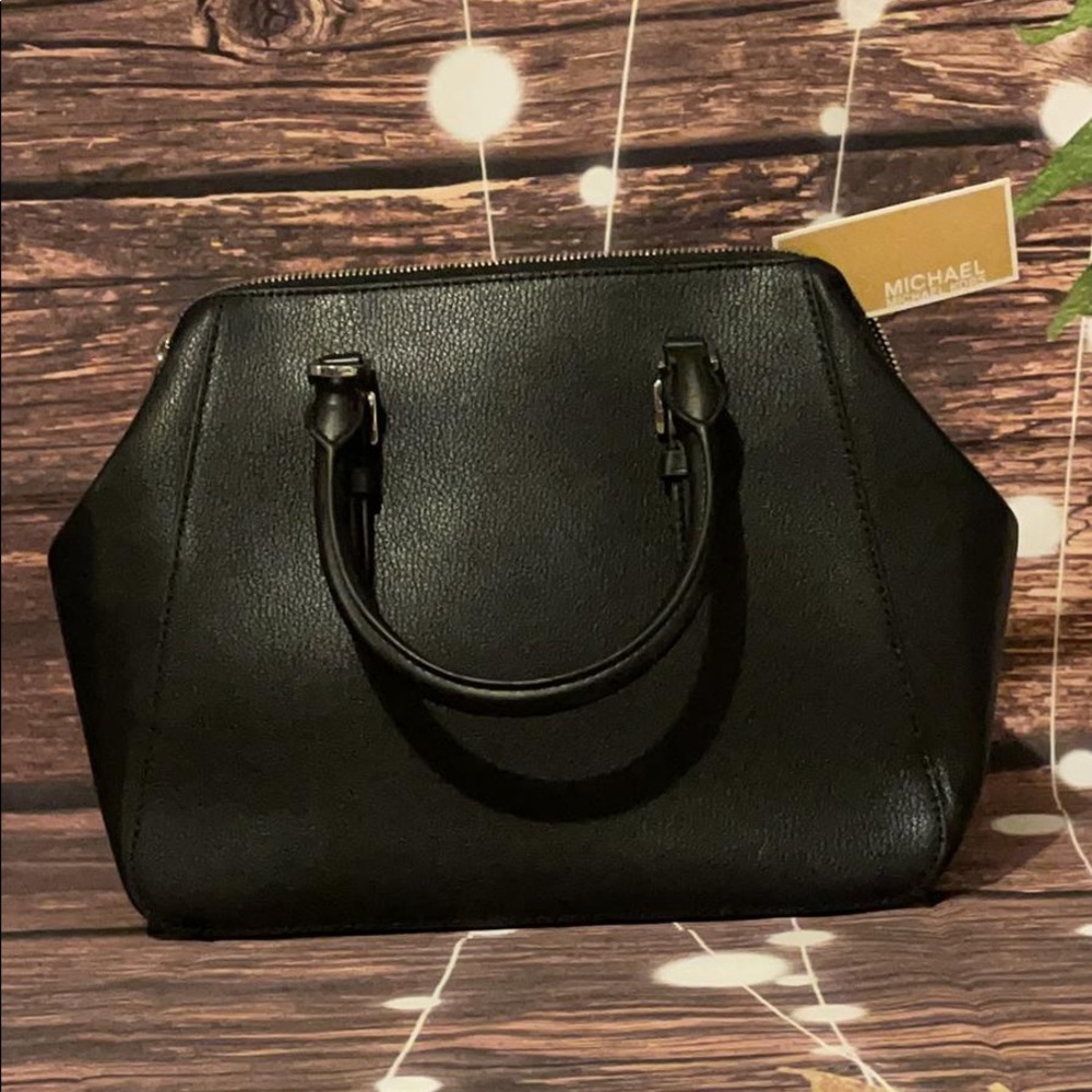 🌻MICHAEL KORS 🌻 BLACK LARGE CHARLOTTE SATCHEL - Picture 6 of 11